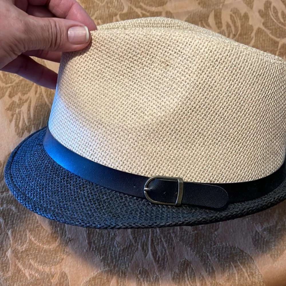 Used hat size 59 - Picture 2 of 10